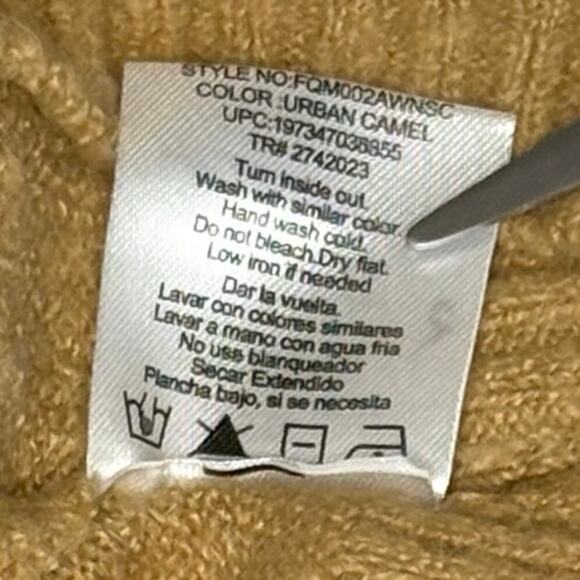 French Connection Long Sleeve Fair Isle Sweater Women's L Tan NWT Flaw - Picture 6 of 11